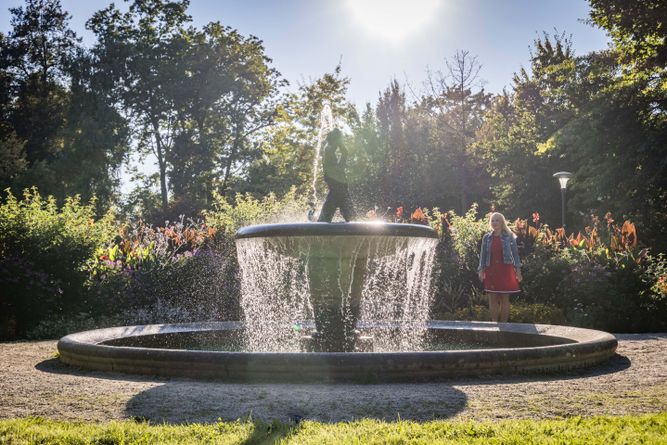 Triton-Springbrunnen im Max-Reger-Park