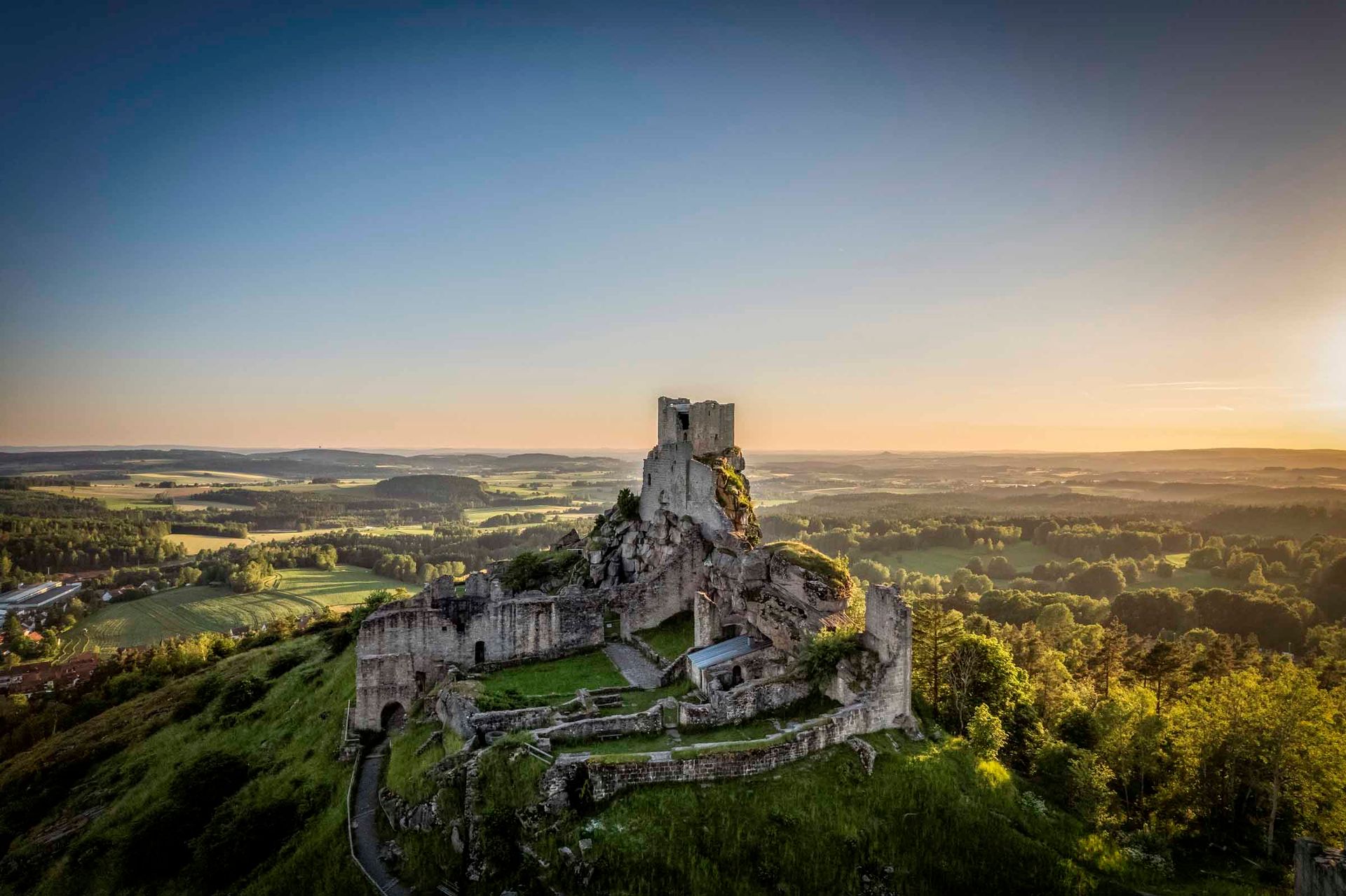 Panoramablick auf die Burgruine