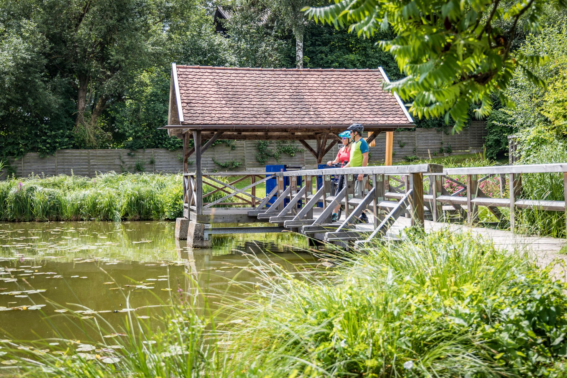 Radler am Hammersee in Bodenwöhr