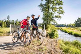 Radler am Waldnaabtal-Radweg