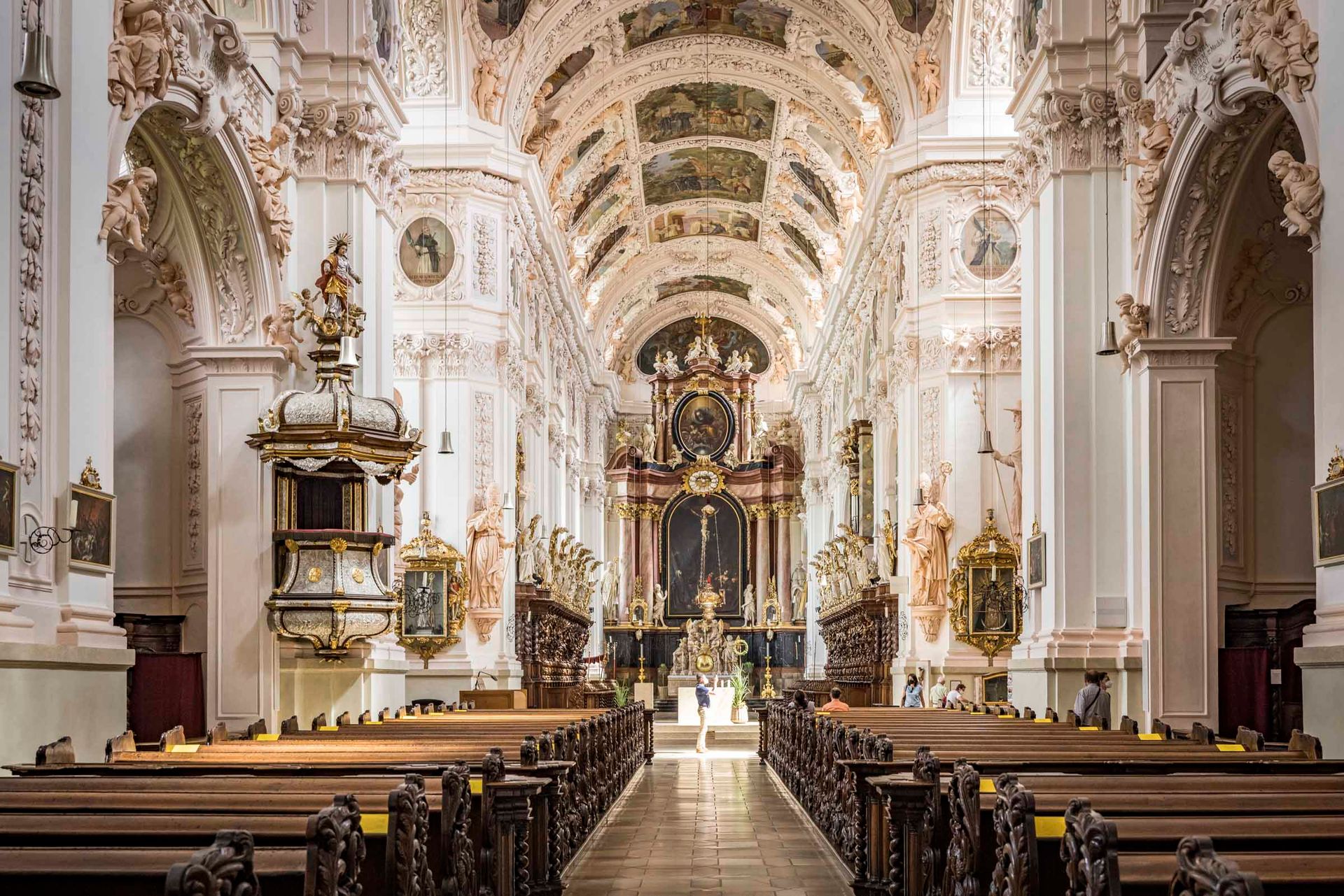 Innenansicht der Stiftsbasilika Waldsassen