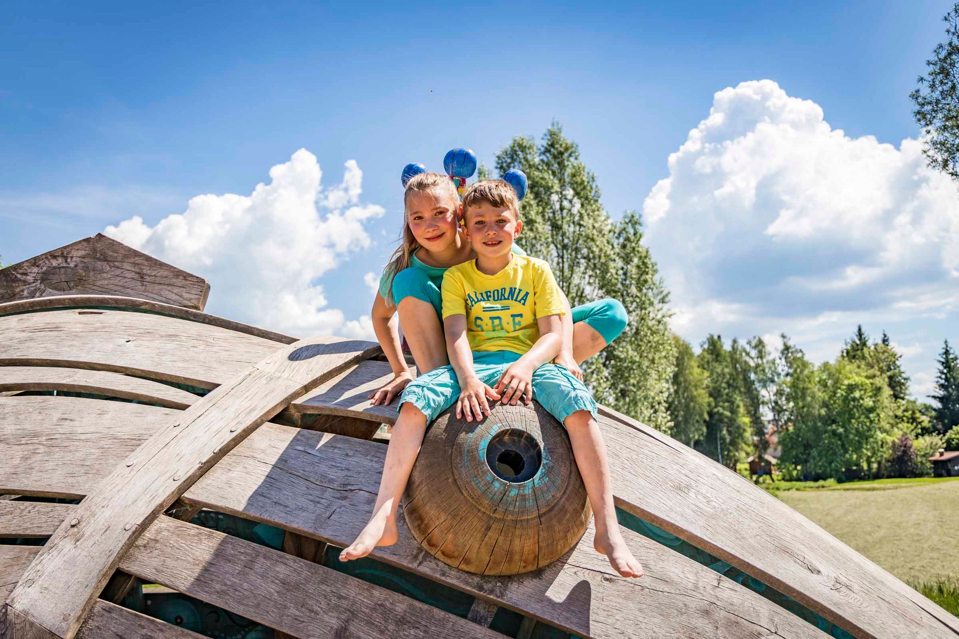 Familienspaß am Spielplatz Fischers Fritz