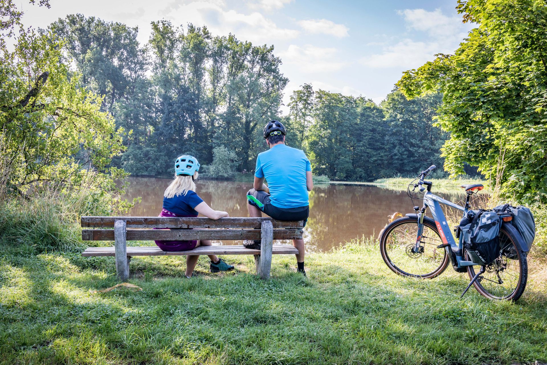 Radlerpause an der Naab bei Schwandorf