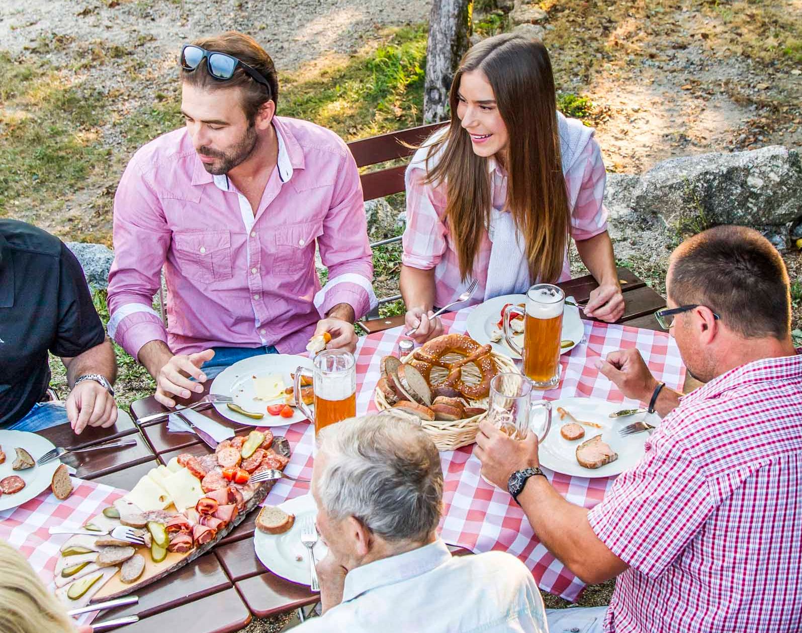 Zoiglgenuss im Biergarten