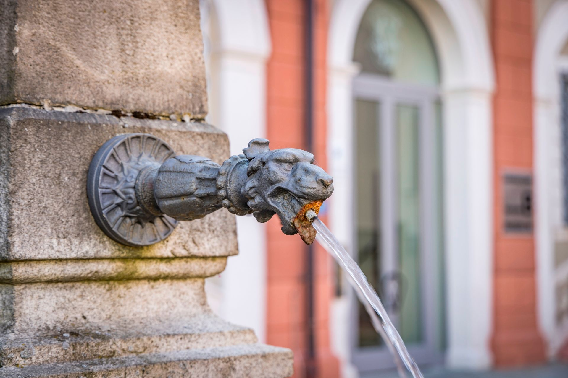 Brunnen vor dem Lobkowitz Schloss