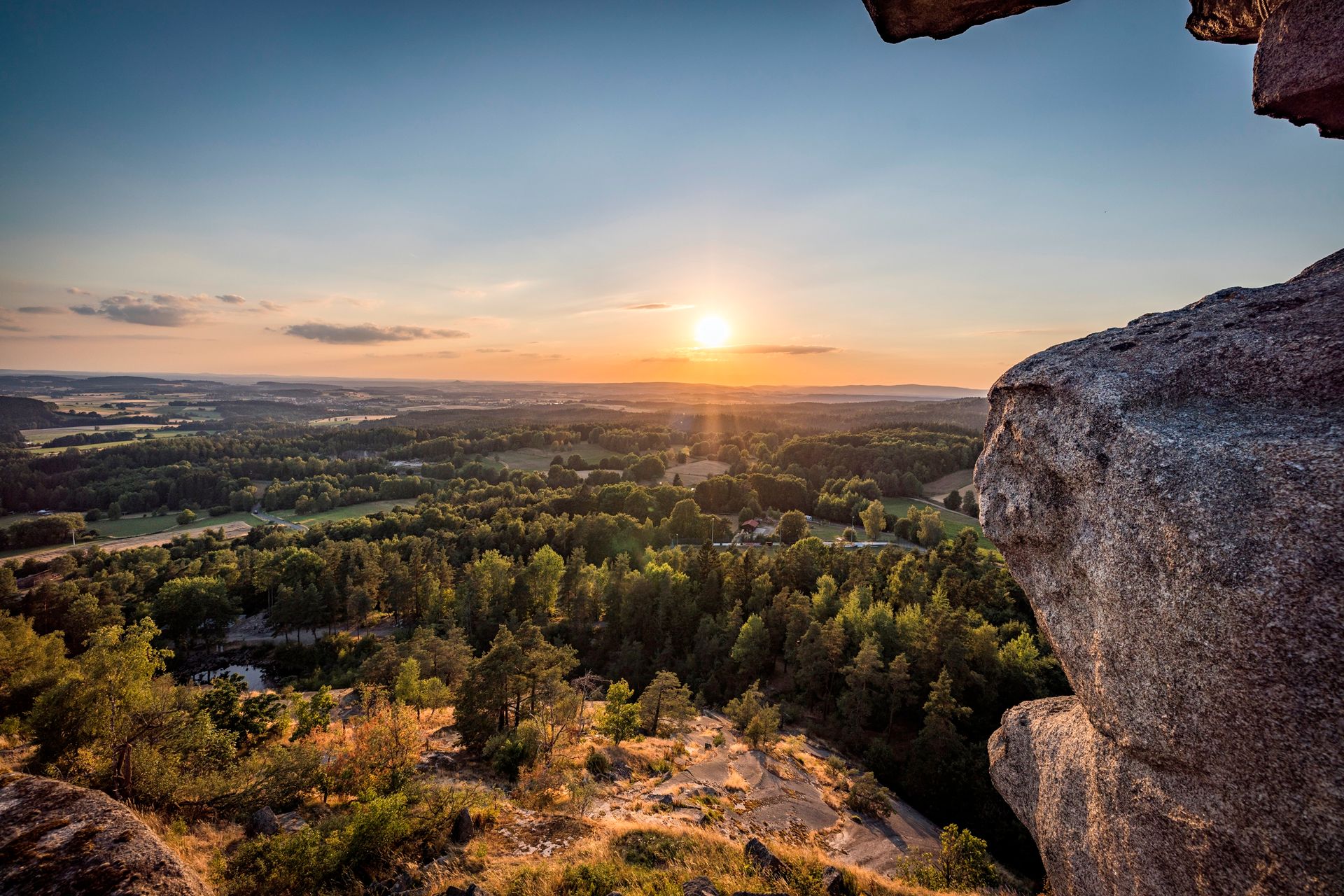 Sonnenuntergang auf der Burgruine Flossenbürg