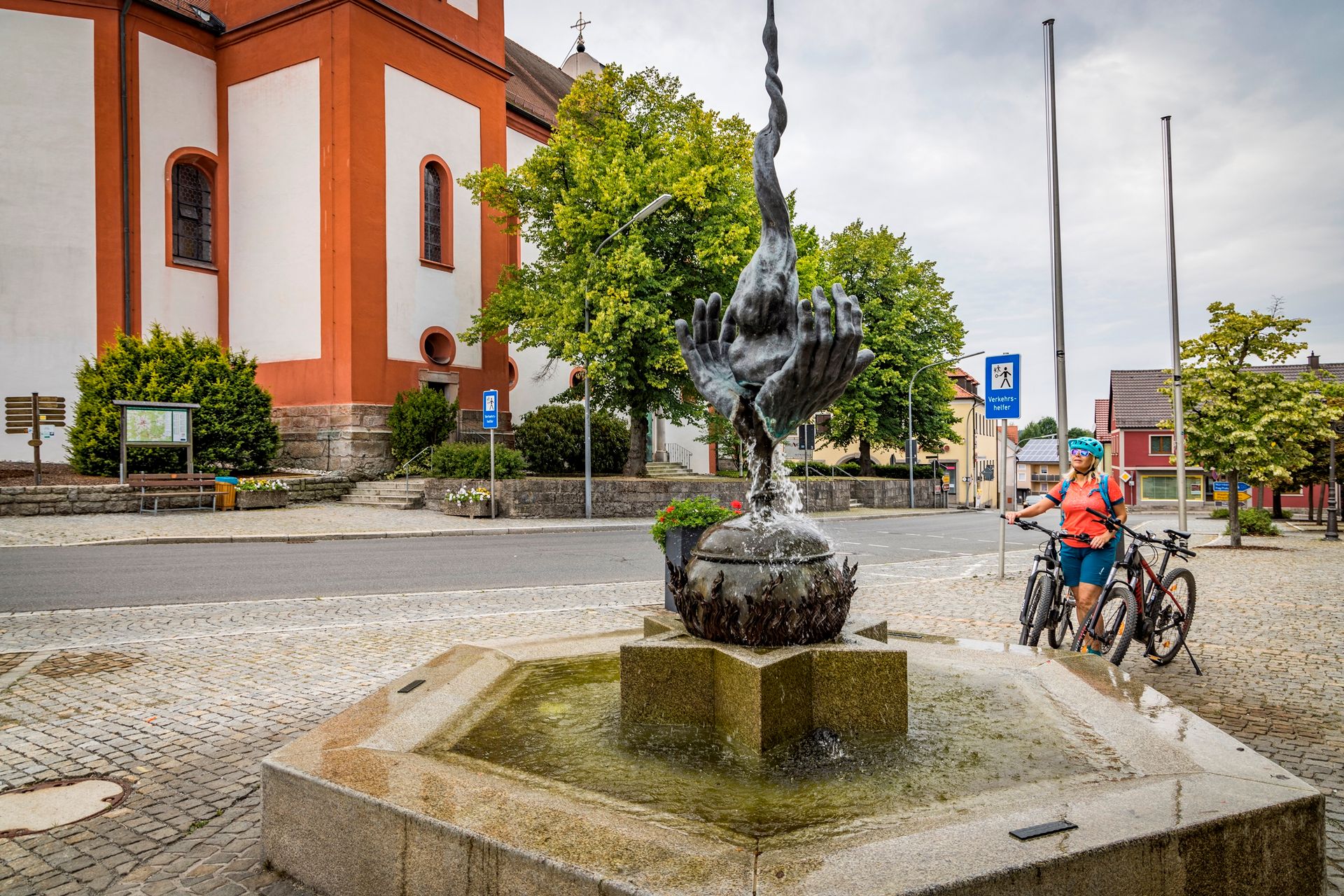 Radler am Zoiglbrunnen