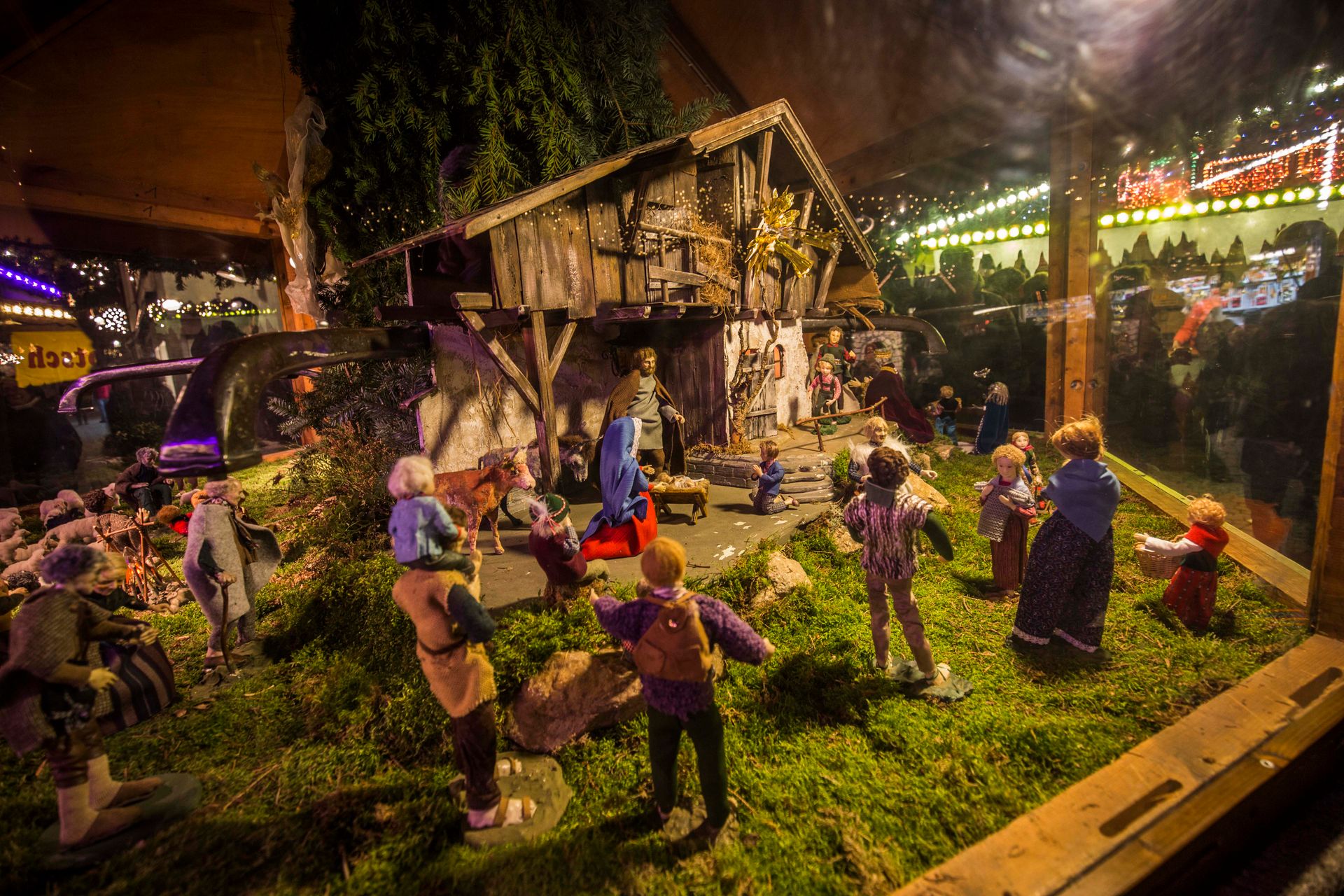 Krippe am Christkindlmarkt Weiden